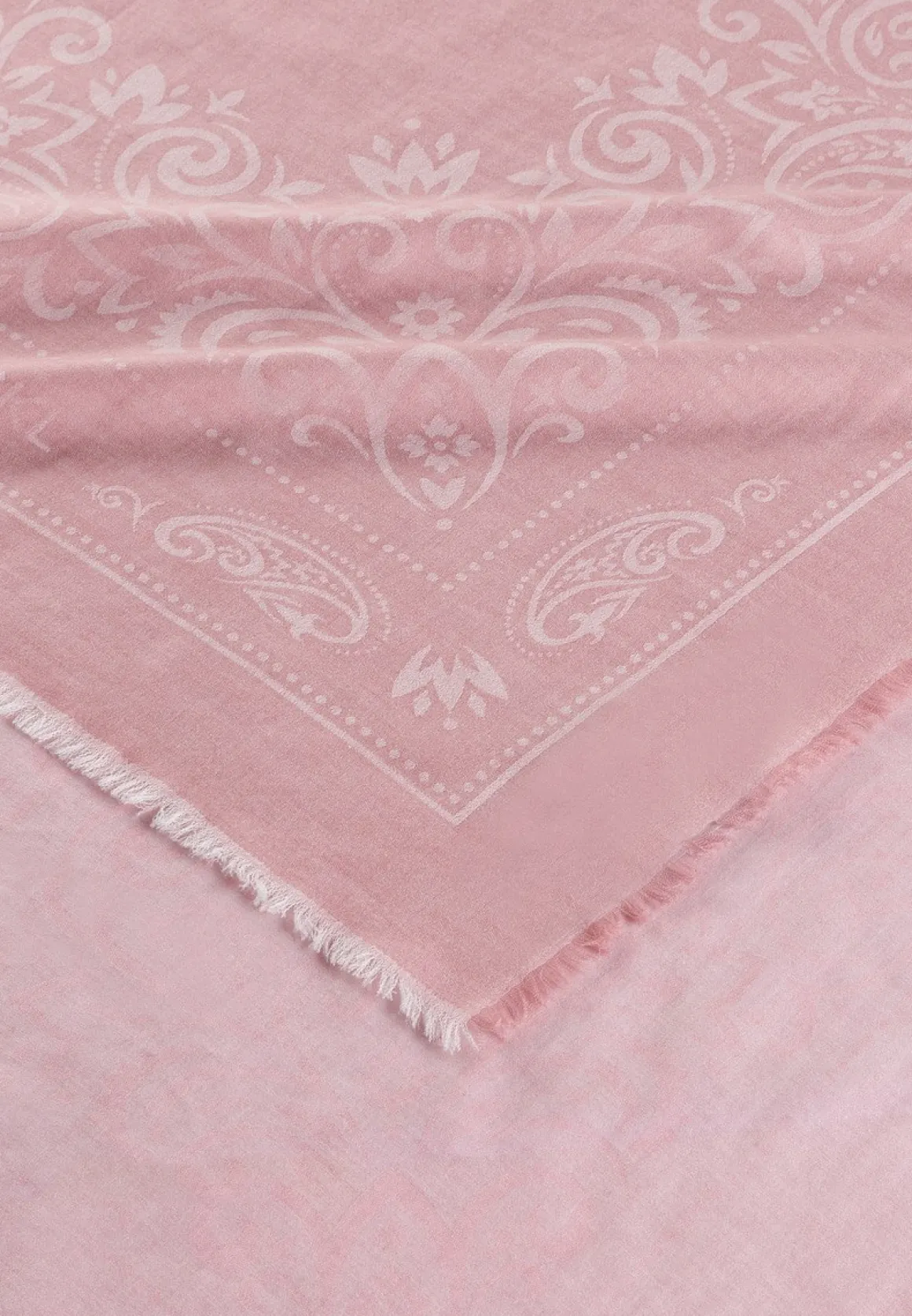 Floral Ornament 130 x 130 - rose (rosa)